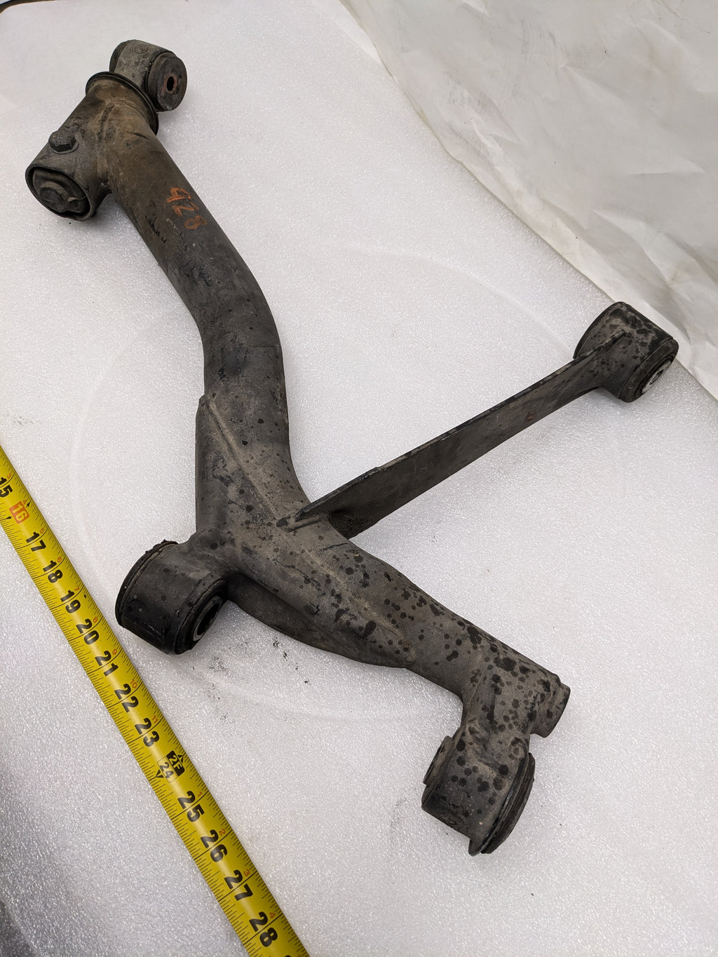 PORSCHE 92833105913 REAR LEFT CONTROL ARM FOR 928 USED #2 PG2