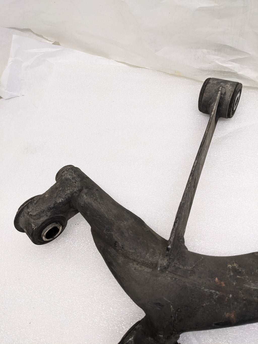 PORSCHE 92833105913 REAR LEFT CONTROL ARM FOR 928 USED #2 PG2