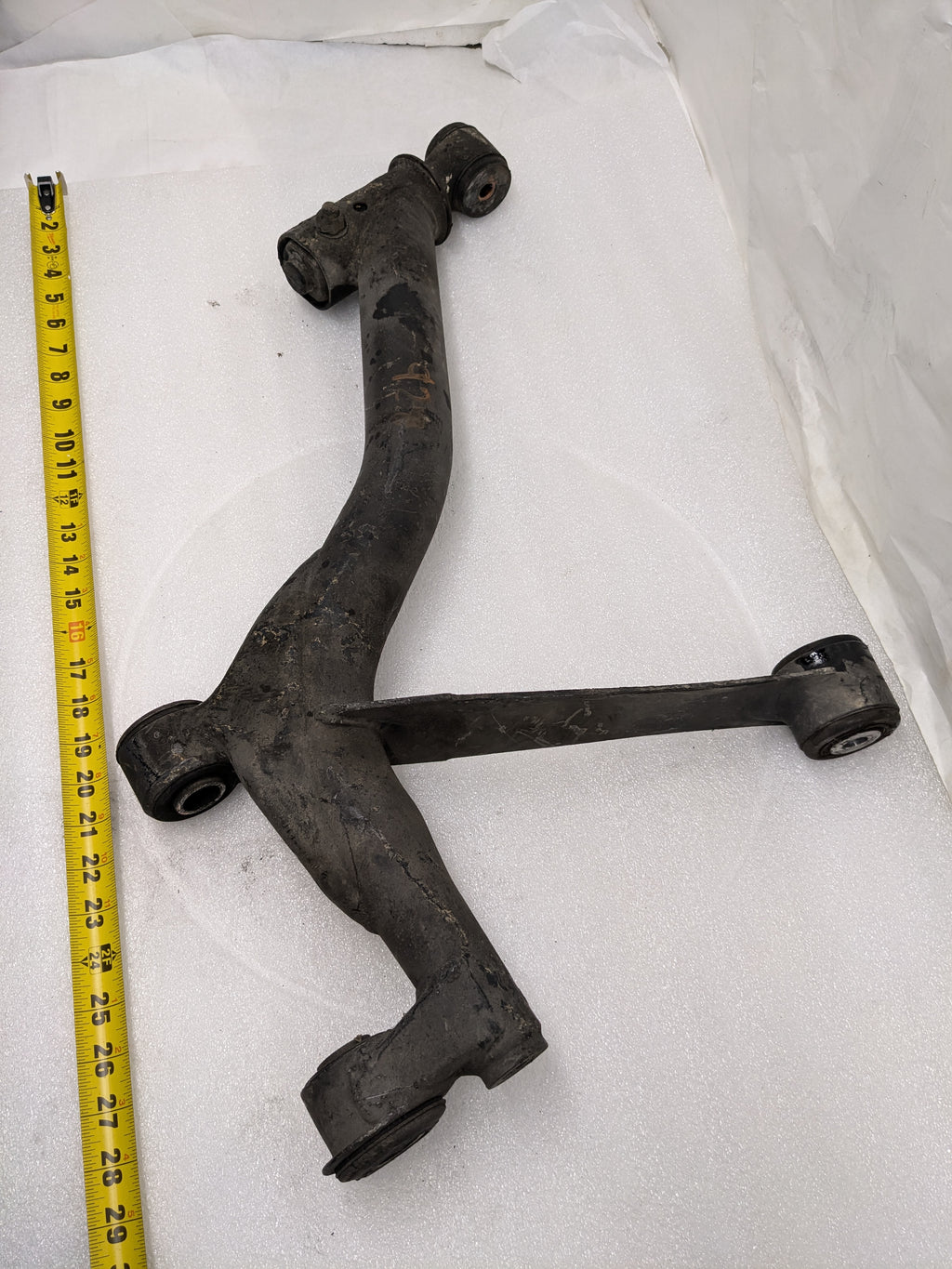 PORSCHE 92833106013 REAR RIGHT CONTROL ARM FOR 928 USED #1 PG2