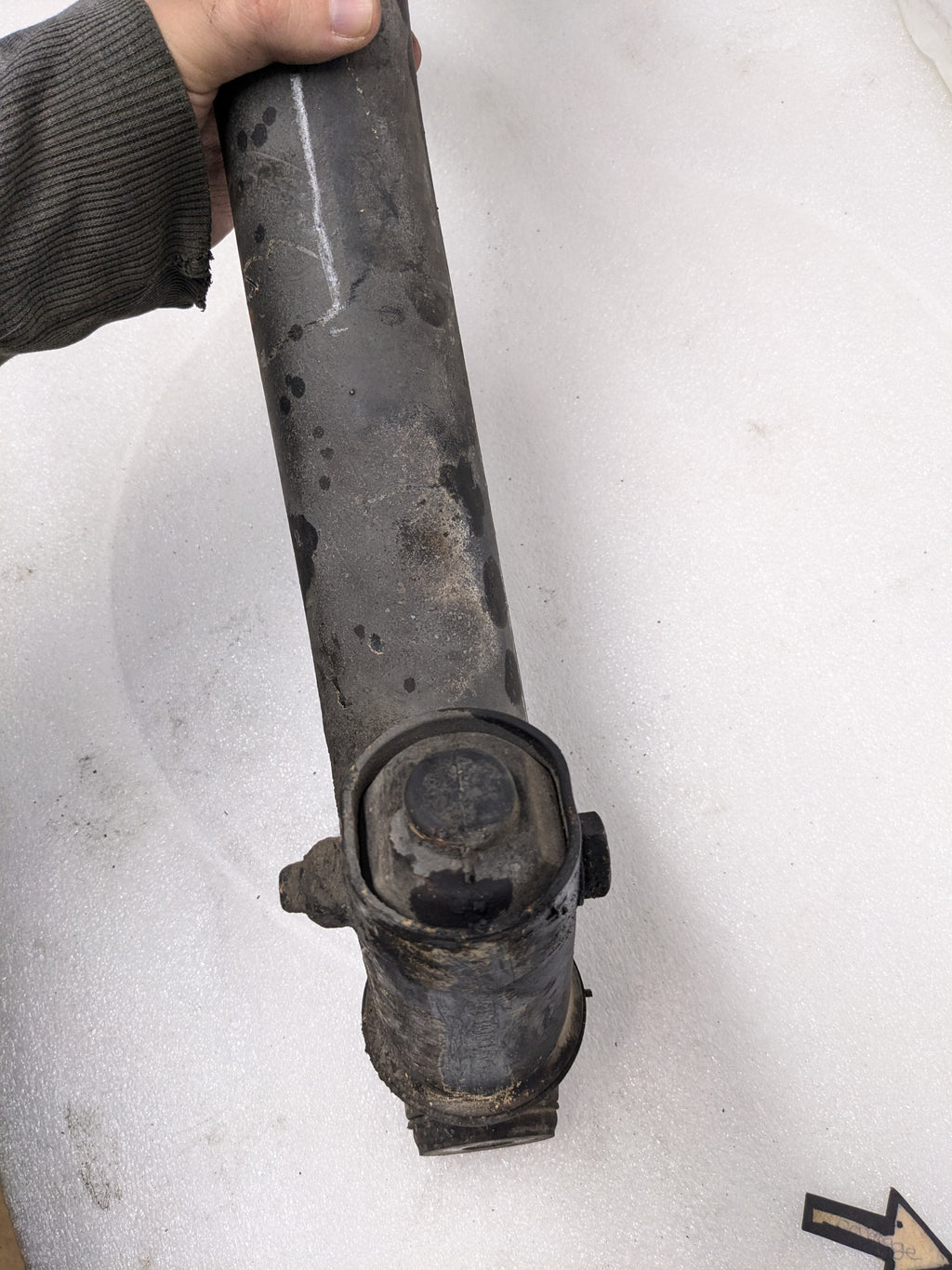 PORSCHE 92833106013 REAR RIGHT CONTROL ARM FOR 928 USED #1 PG2