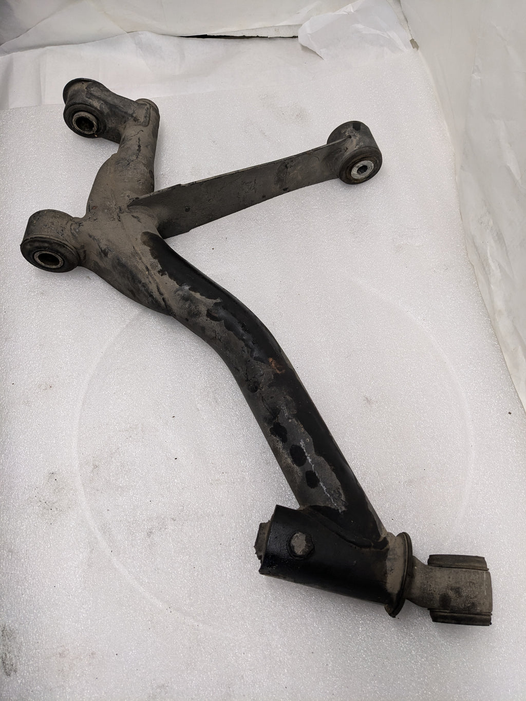 PORSCHE 92833106013 REAR RIGHT CONTROL ARM FOR 928 USED #1 PG2