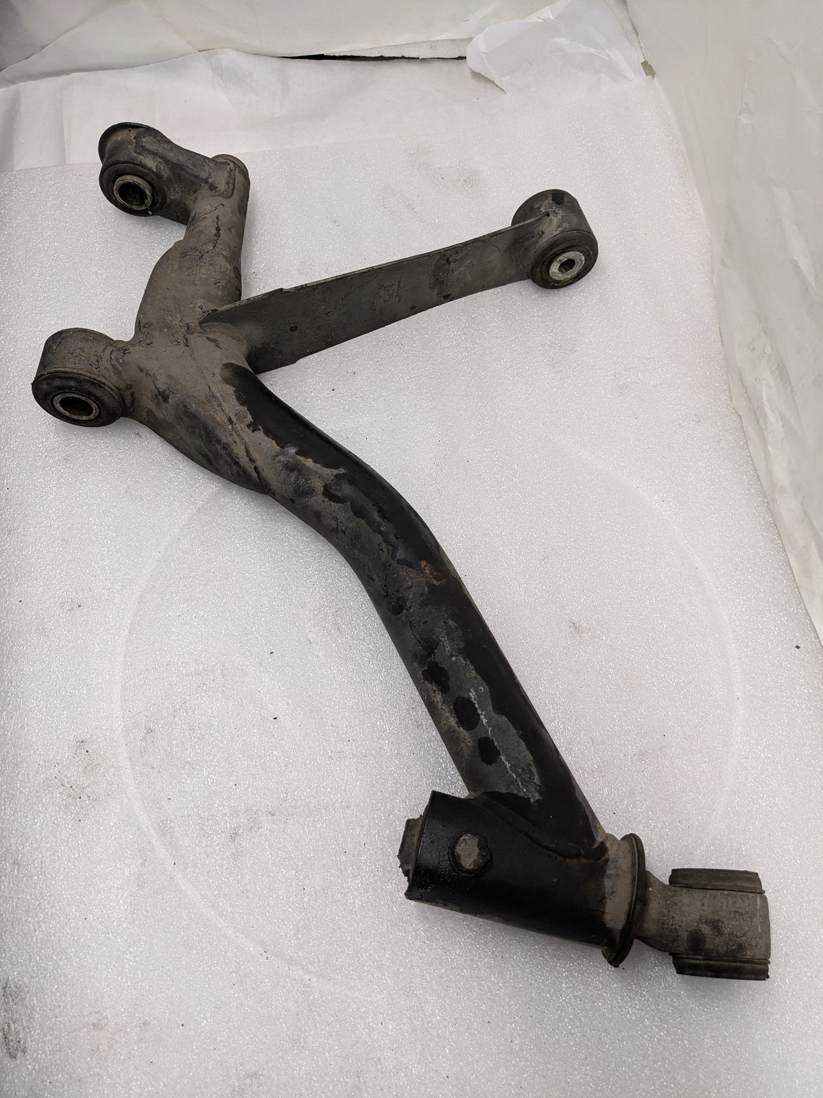 PORSCHE 92833106013 REAR RIGHT CONTROL ARM FOR 928 USED #1 PG2