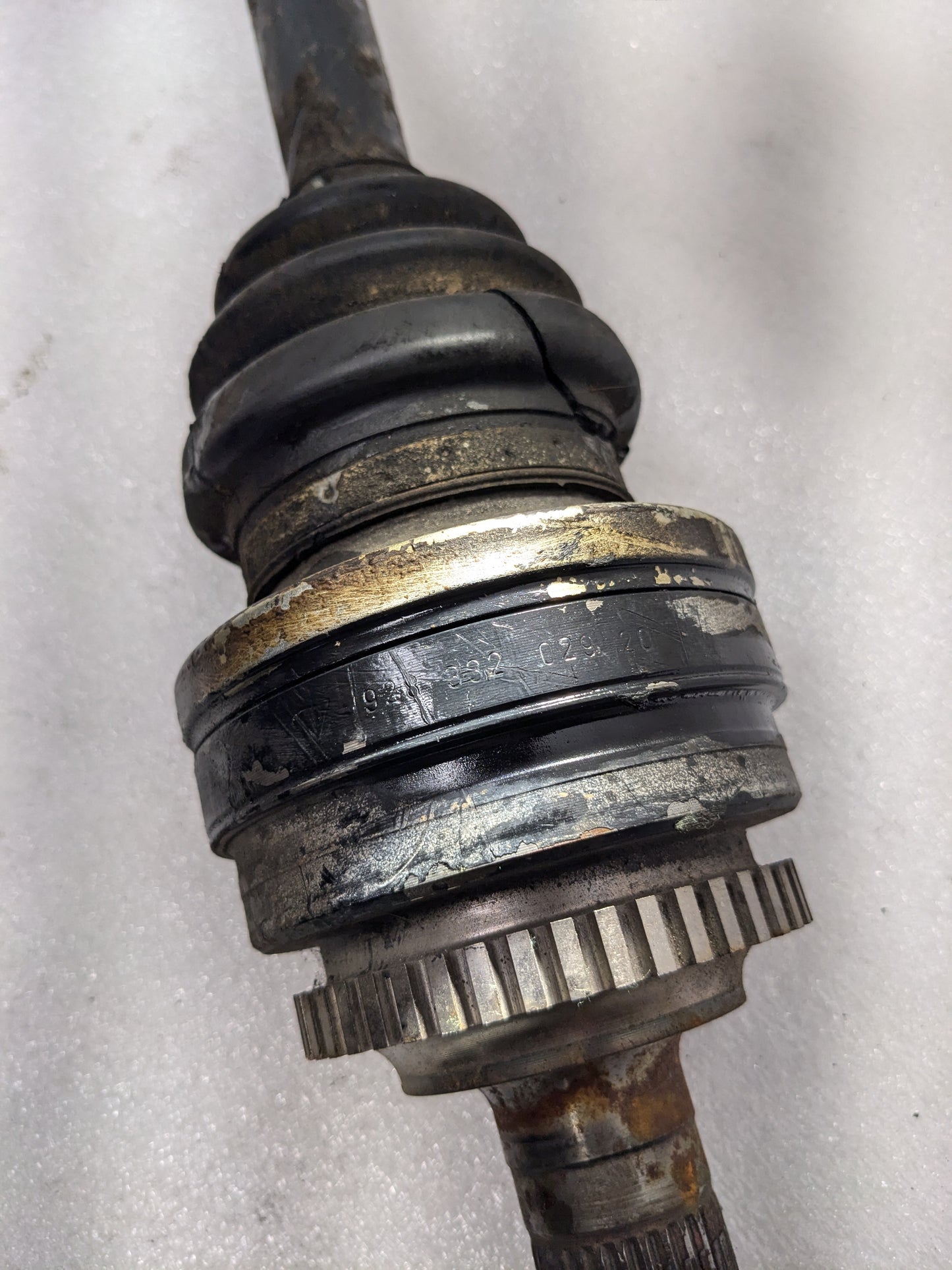 PORSCHE 92833202920 REAR DRIVESHAFT FOR AUTO 77-95 928 USED PG3
