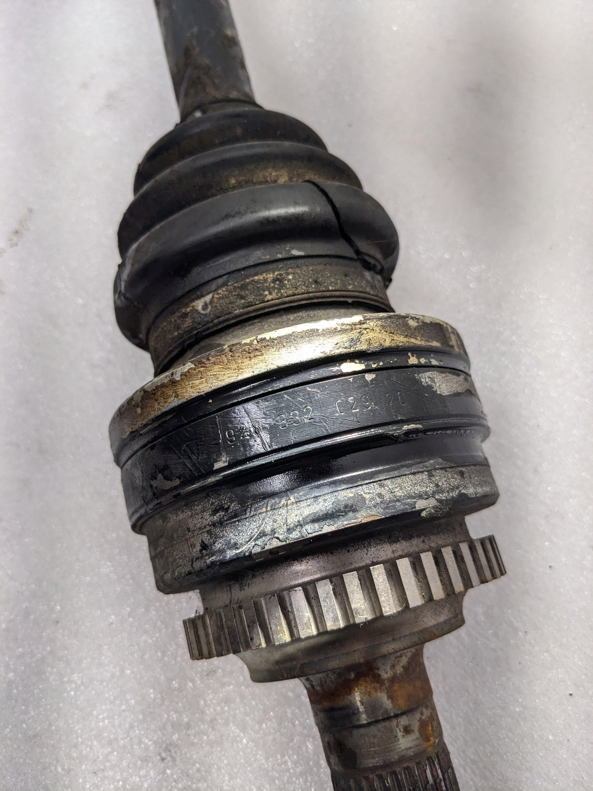 PORSCHE 92833202920 REAR DRIVESHAFT FOR AUTO 77-95 928 USED PG3