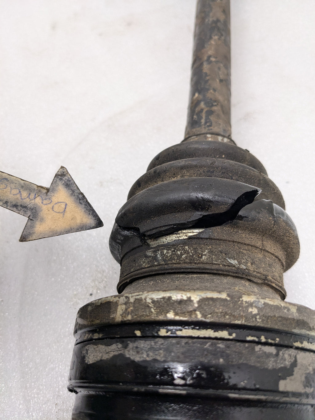 PORSCHE 92833202920 REAR DRIVESHAFT FOR AUTO 77-95 928 USED PG3