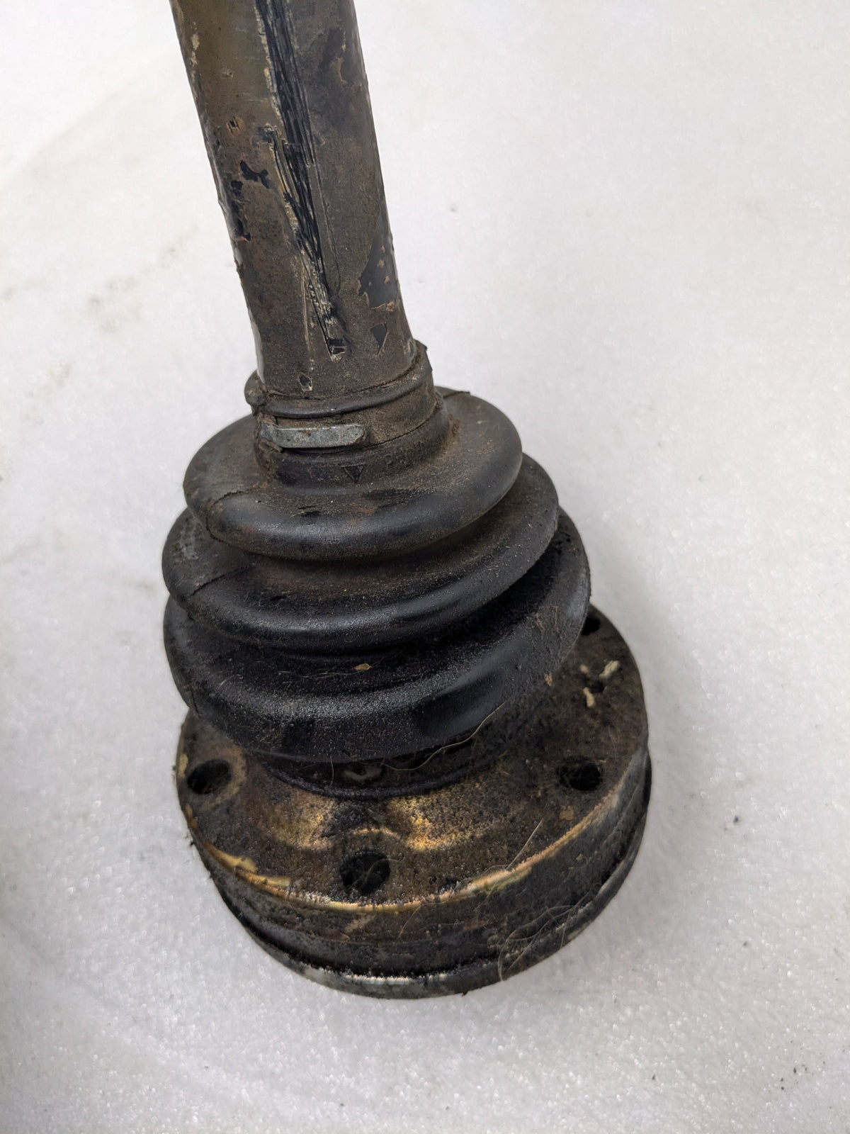 PORSCHE 92833202920 REAR DRIVESHAFT FOR AUTO 77-95 928 USED PG3