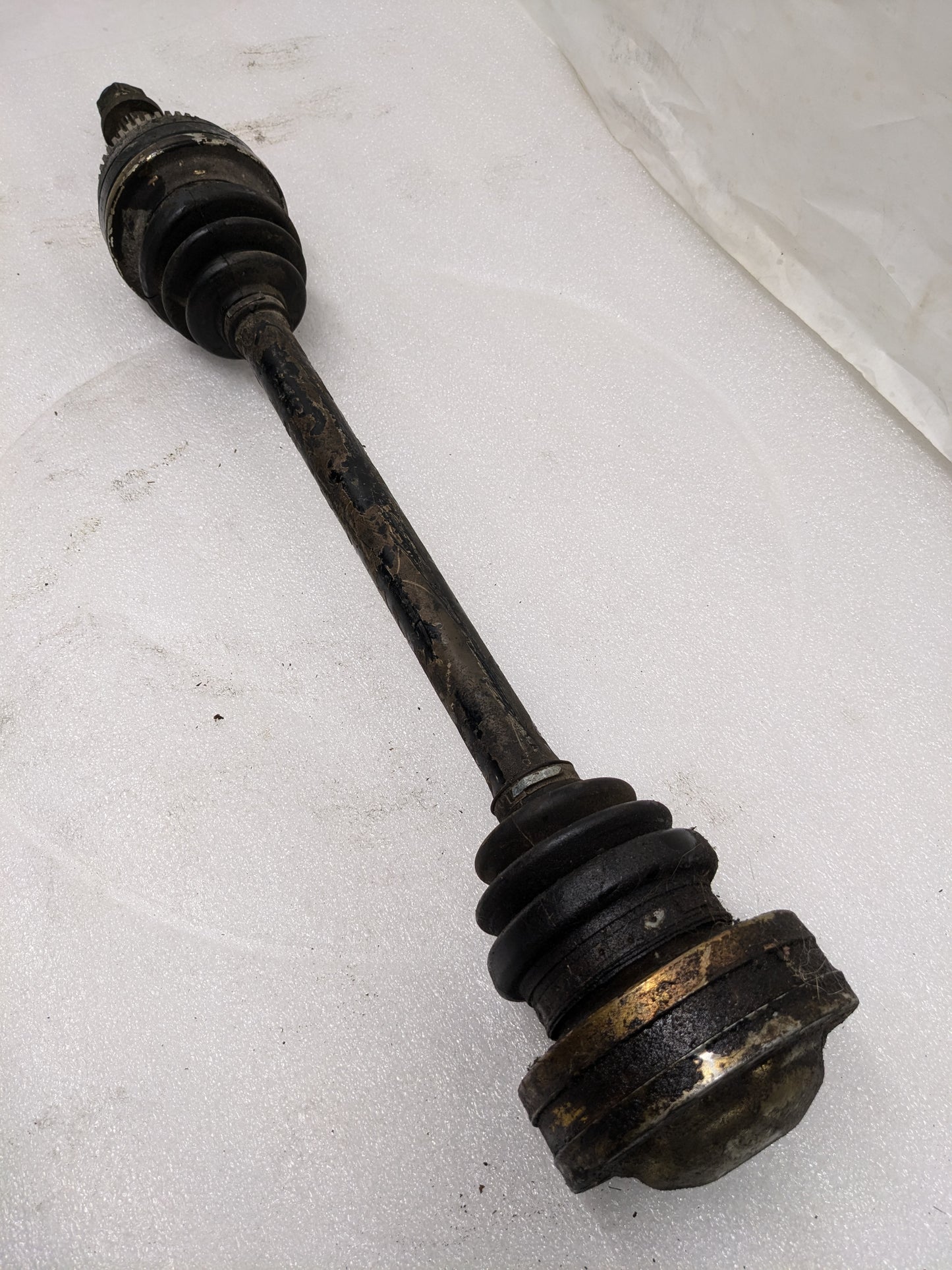 PORSCHE 92833202920 REAR DRIVESHAFT FOR AUTO 77-95 928 USED PG3