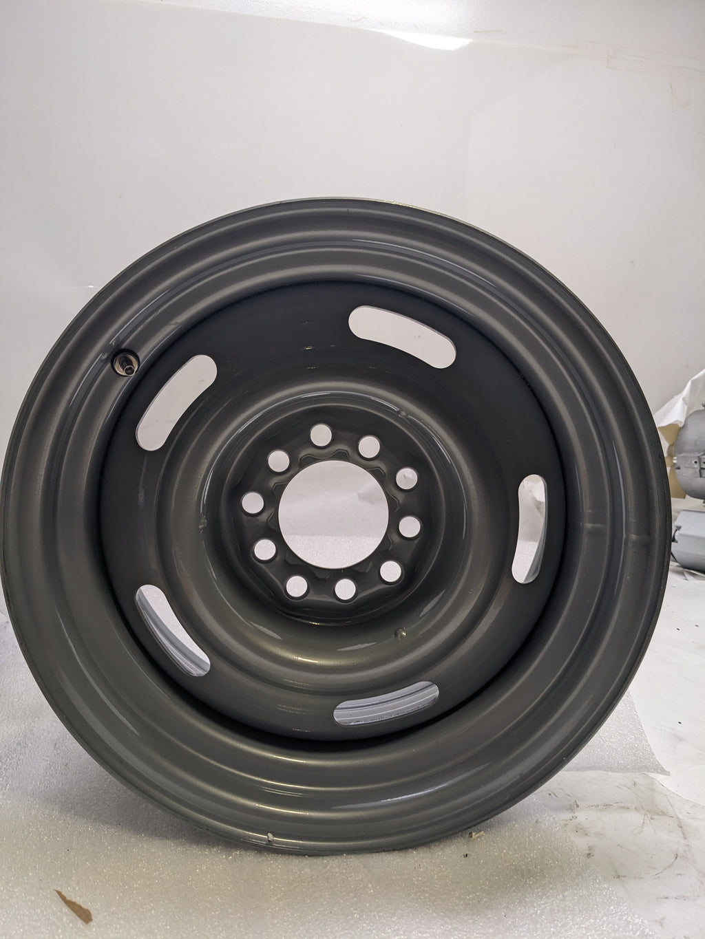 HM VW SAE-J2530 15" X 7" 10 LUG 19MM GRAY WHEEL NEW B2