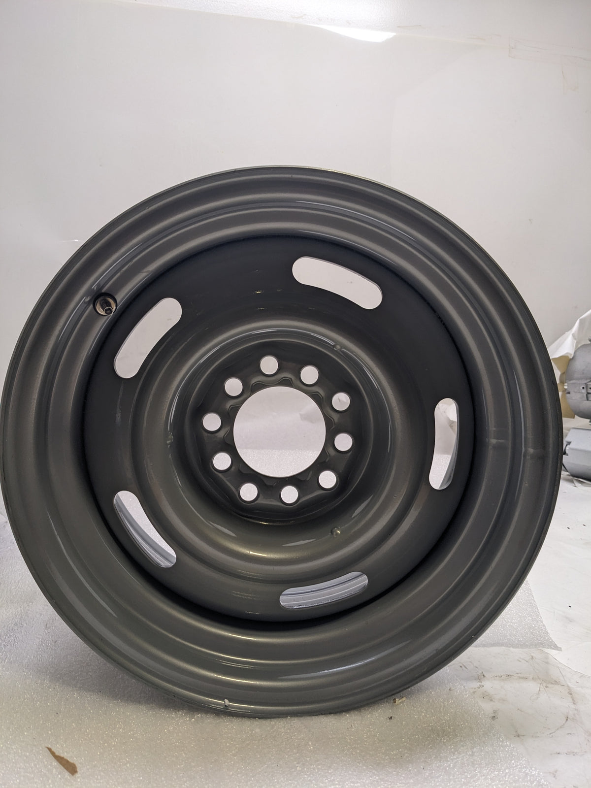 HM VW SAE-J2530 15" X 7" 10 LUG 19MM GRAY WHEEL NEW B2