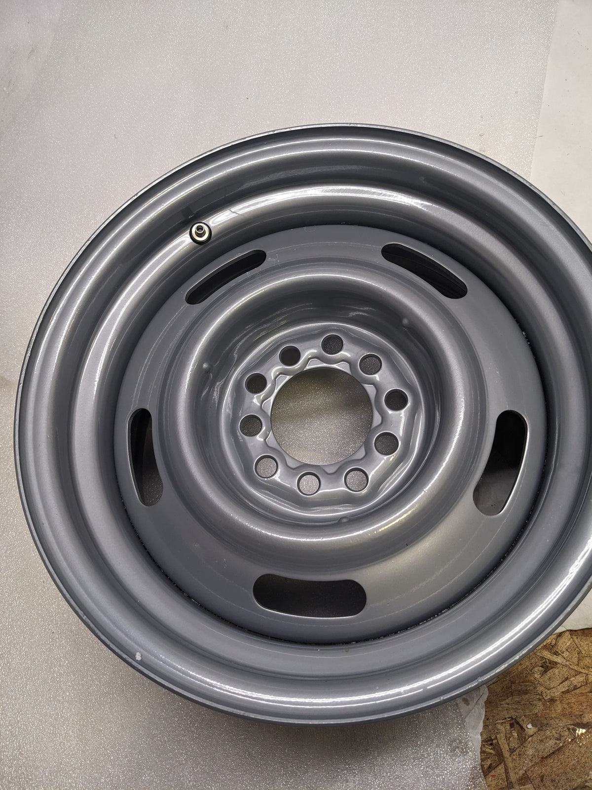 HM VW SAE-J2530 15" X 7" 10 LUG 19MM GRAY WHEEL NEW B2