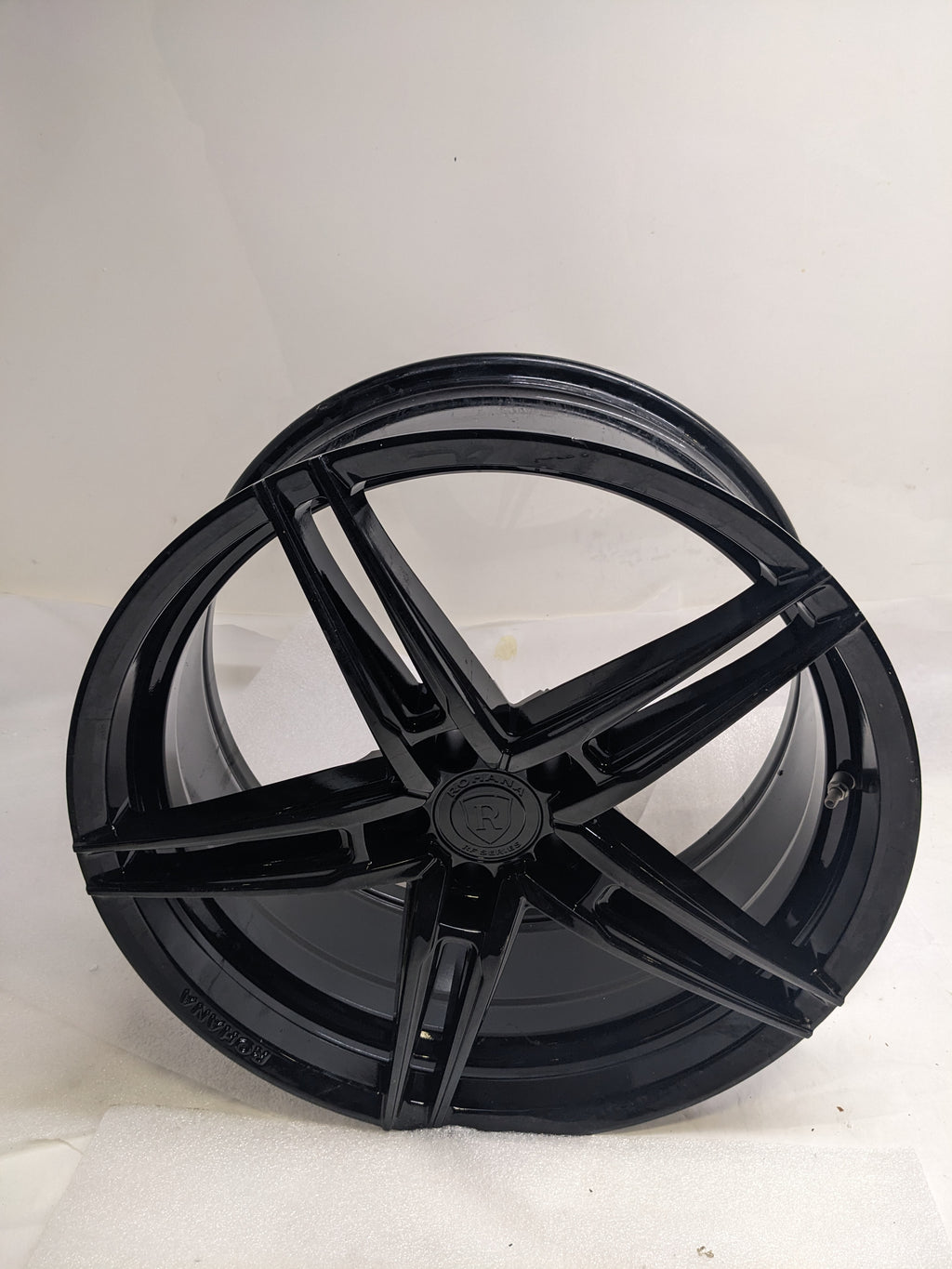 ROHANA RFX152095112GB45 RFX15 SERIES 20X9 INCHES  5X112 25MM GLOSS BLACK SET OF FOUR WHEELS NEW B2