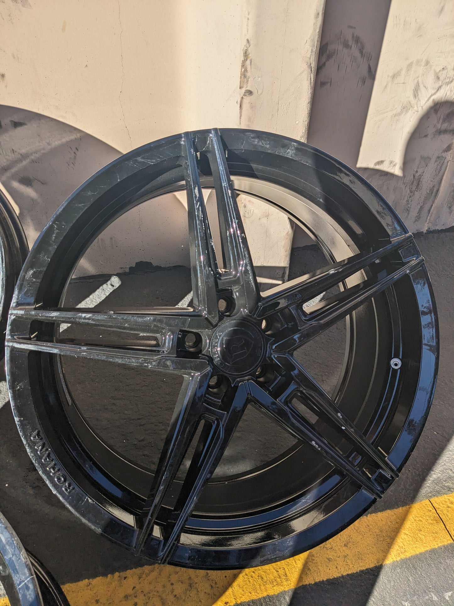 ROHANA RFX152095112GB45 RFX15 SERIES 20X9 INCHES  5X112 25MM GLOSS BLACK SET OF FOUR WHEELS NEW B2