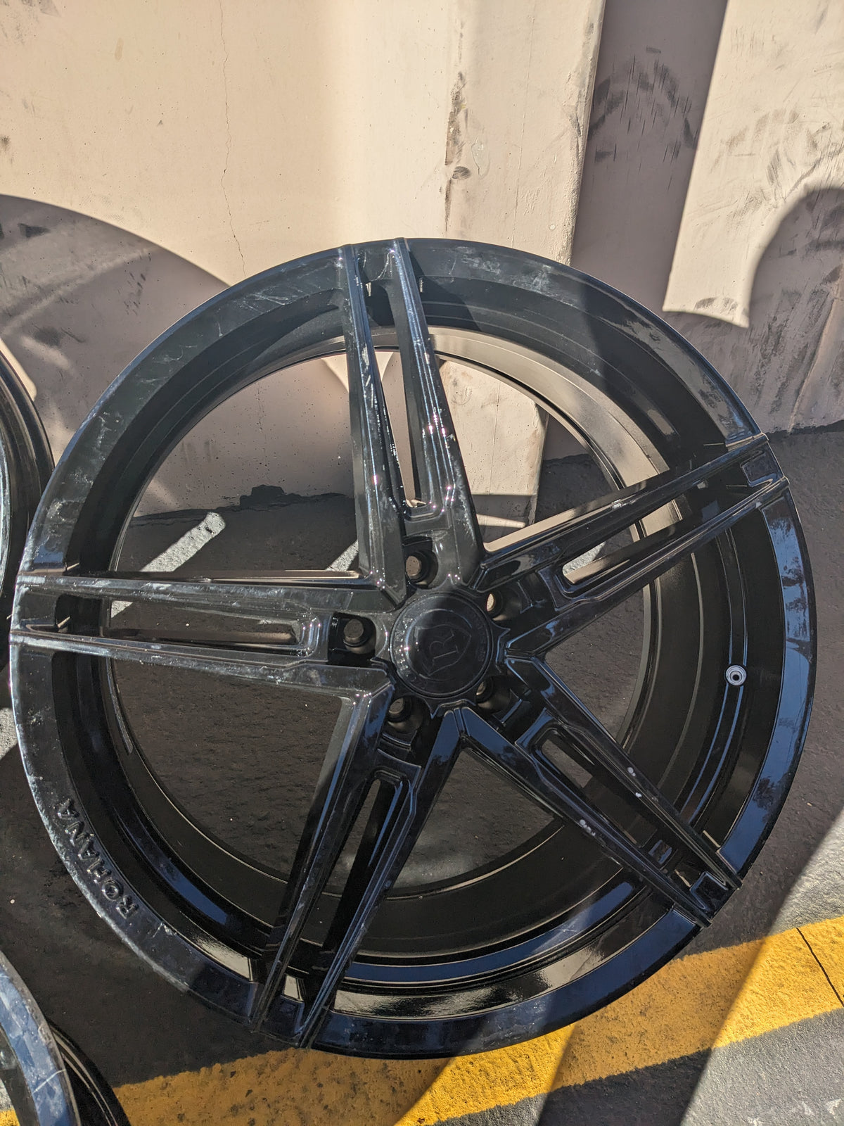 ROHANA RFX152095112GB45 RFX15 SERIES 20X9 INCHES  5X112 25MM GLOSS BLACK SET OF FOUR WHEELS NEW B2