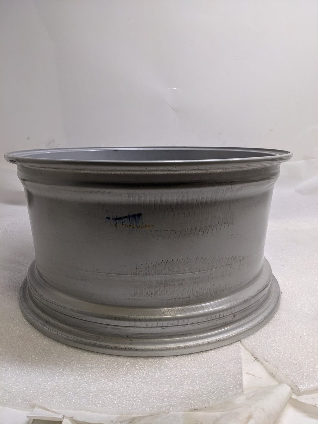 TESLA 1188222-00-B APOLLO 19X9.5 INCHES 5X4.5 +45MM SILVER WHEEL FOR TESLA MODEL Y NEW B2 (PICS)