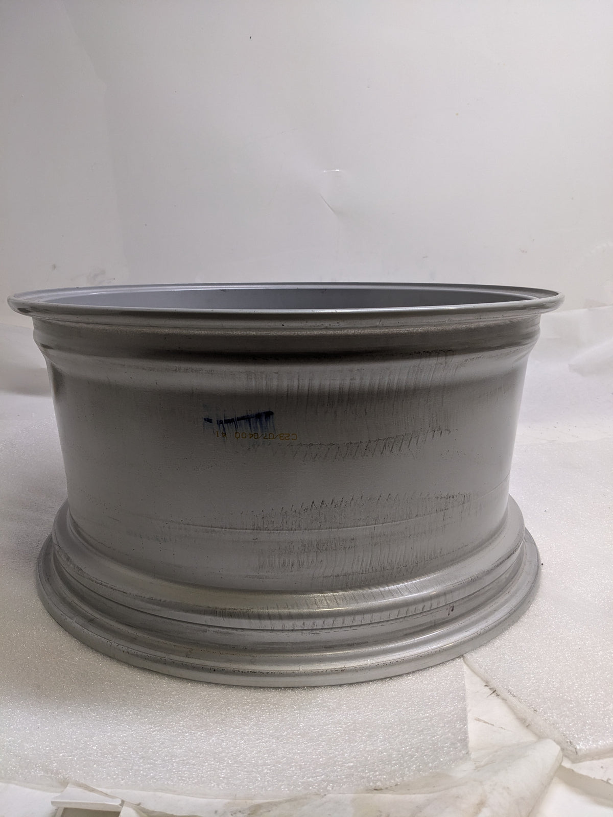TESLA 1188222-00-B APOLLO 19X9.5 INCHES 5X4.5 +45MM SILVER WHEEL FOR TESLA MODEL Y NEW B2 (PICS)