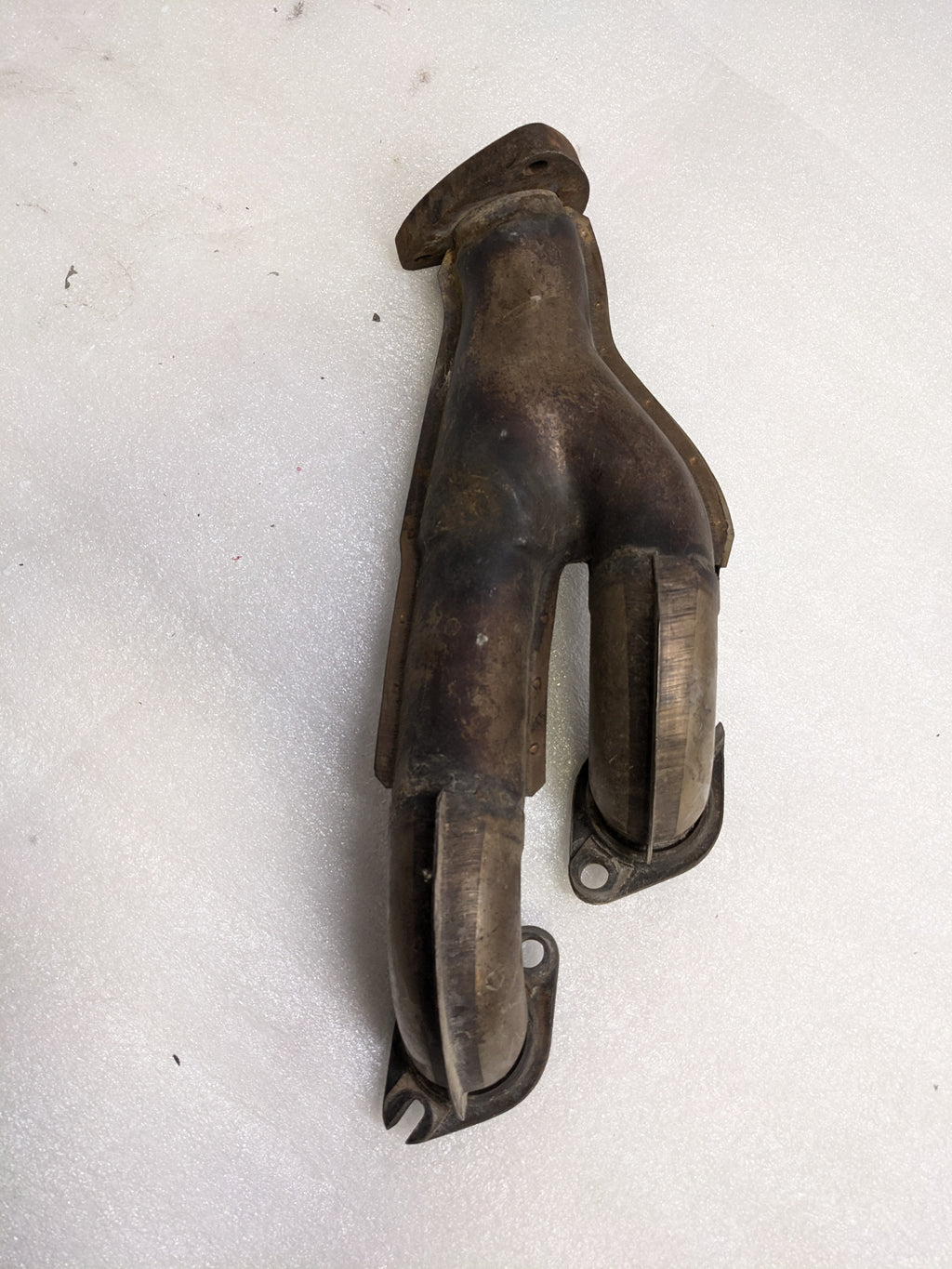 PORSCHE CYLINDER HEADER 2 & 3 FOR 1986-1989 944 TURBO S USED PG2