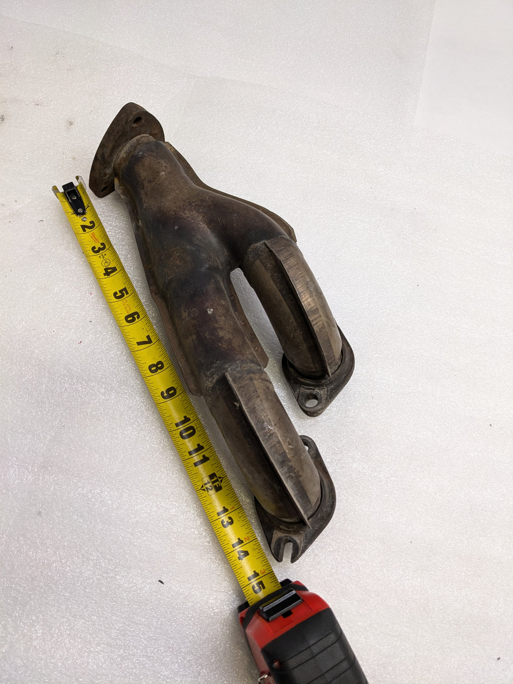 PORSCHE CYLINDER HEADER 2 & 3 FOR 1986-1989 944 TURBO S USED PG2