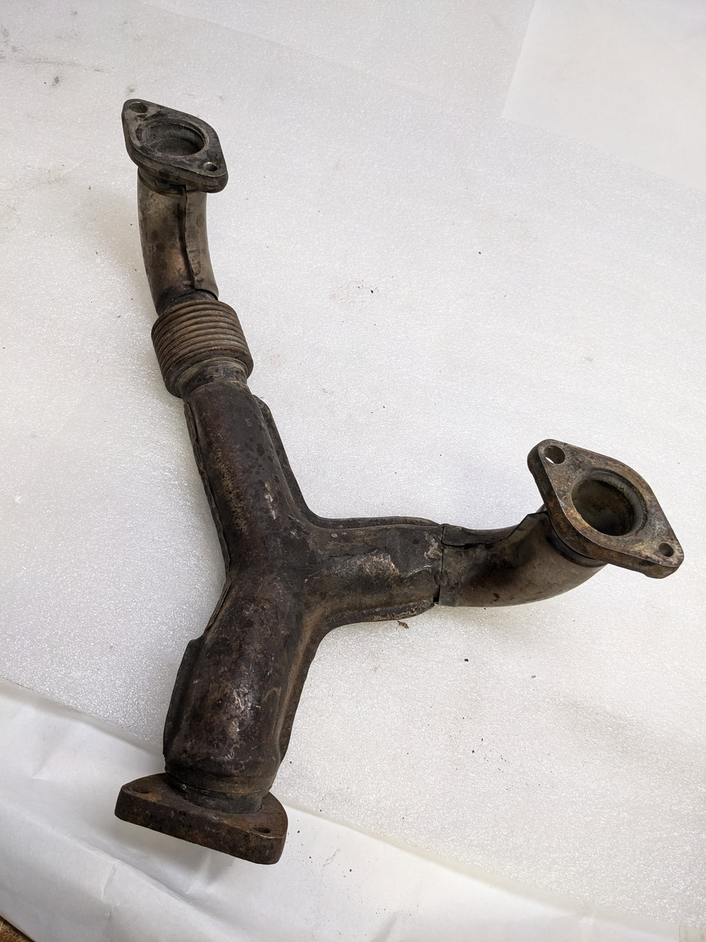 PORSCHE EXHAUST CROSSOVER PIPE 1 & 4 FOR 1984-1989 911 USED PG2