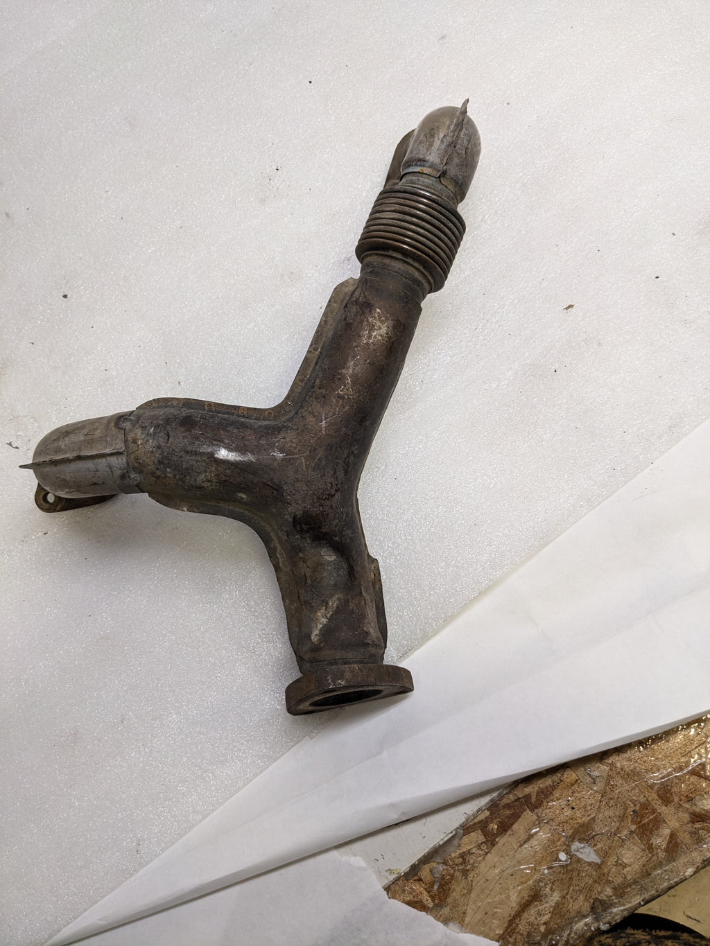 PORSCHE EXHAUST CROSSOVER PIPE 1 & 4 FOR 1984-1989 911 USED PG2