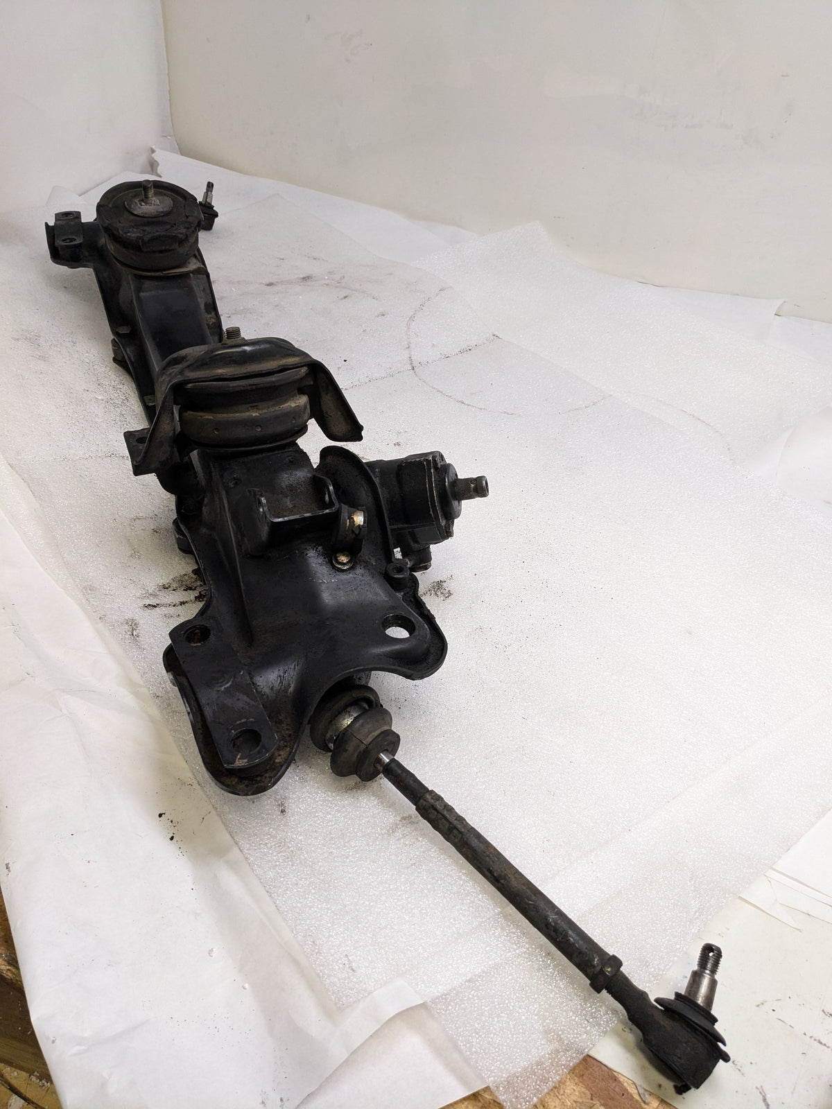 PORSCHE 92837501106 ENGINE SUSPENSION FOR 1983-1995 928 USED B2