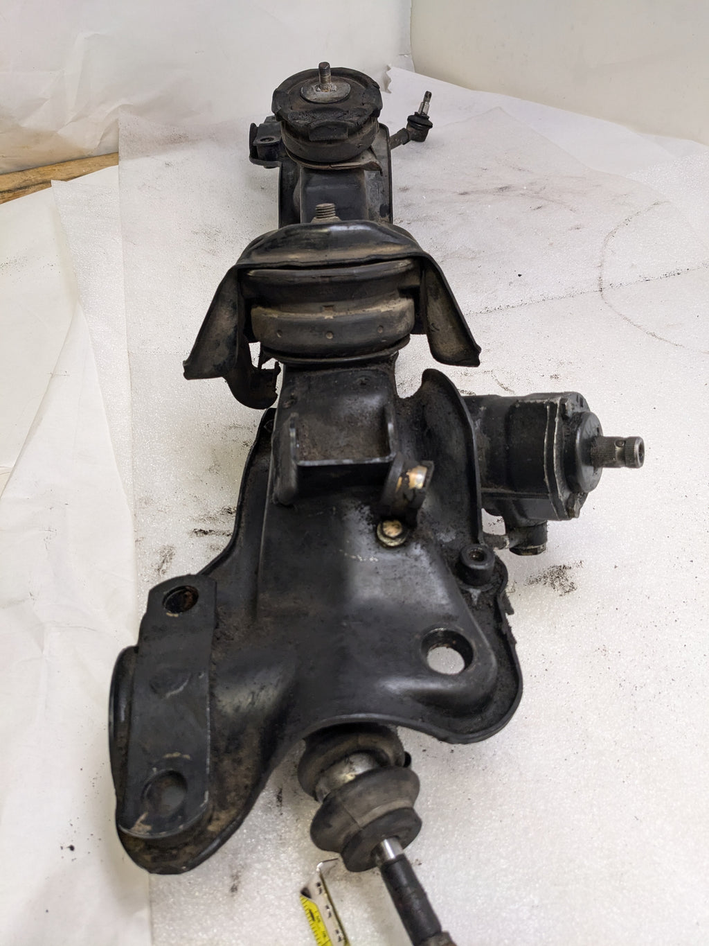 PORSCHE 92837501106 ENGINE SUSPENSION FOR 1983-1995 928 USED B2
