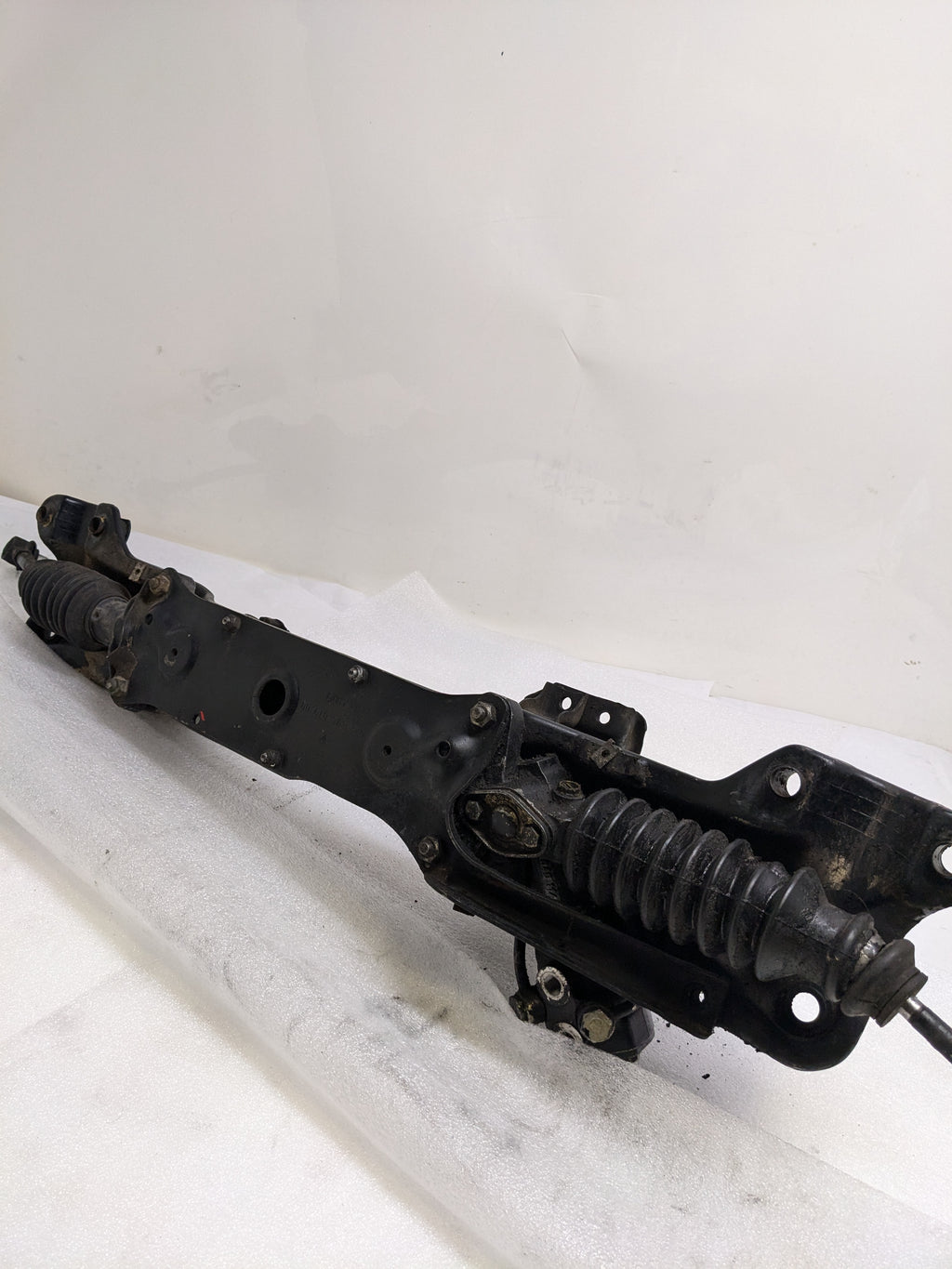 PORSCHE 92837501106 ENGINE SUSPENSION FOR 1983-1995 928 USED B2