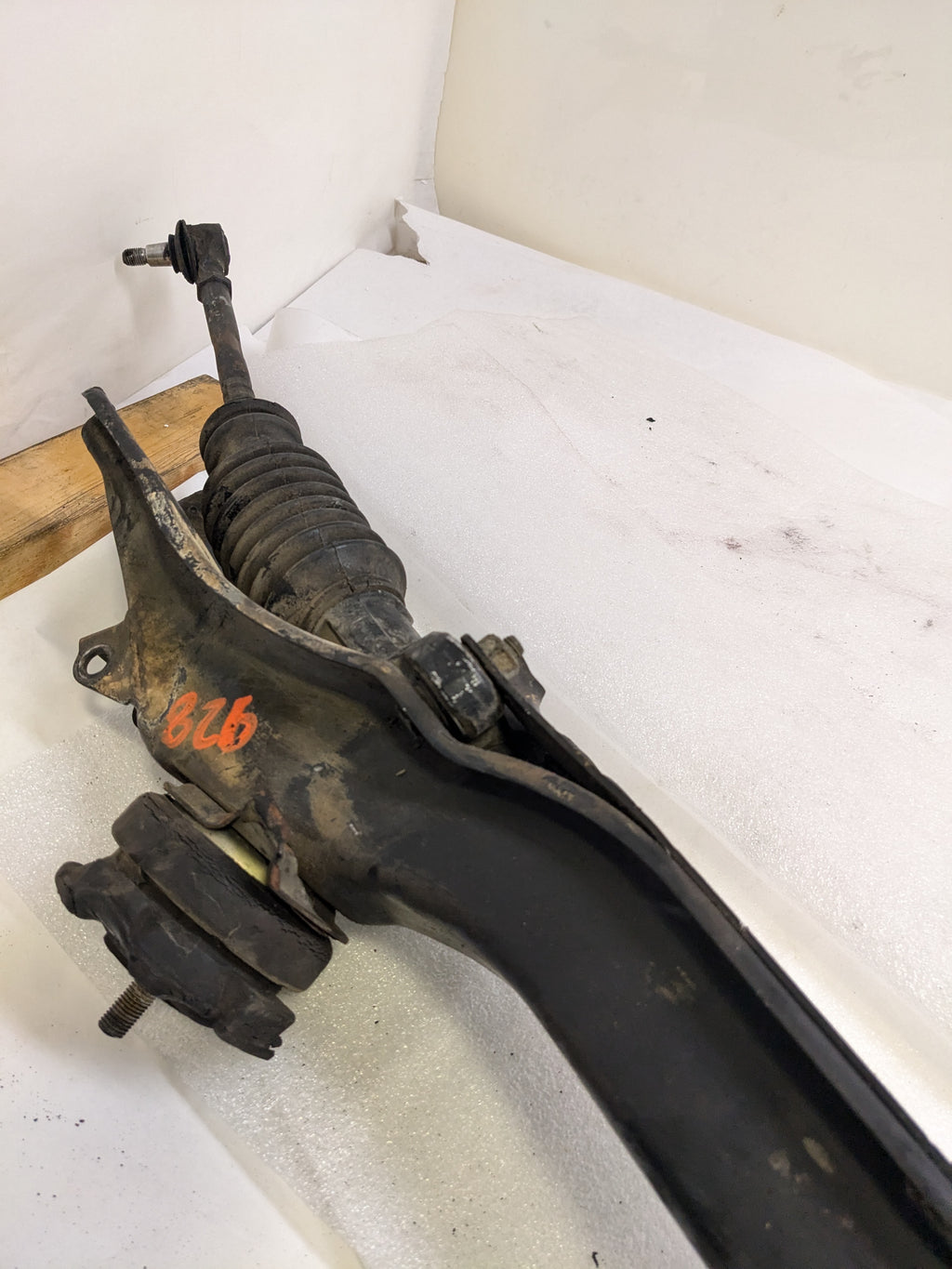 PORSCHE 92837501106 ENGINE SUSPENSION FOR 1983-1995 928 USED B2