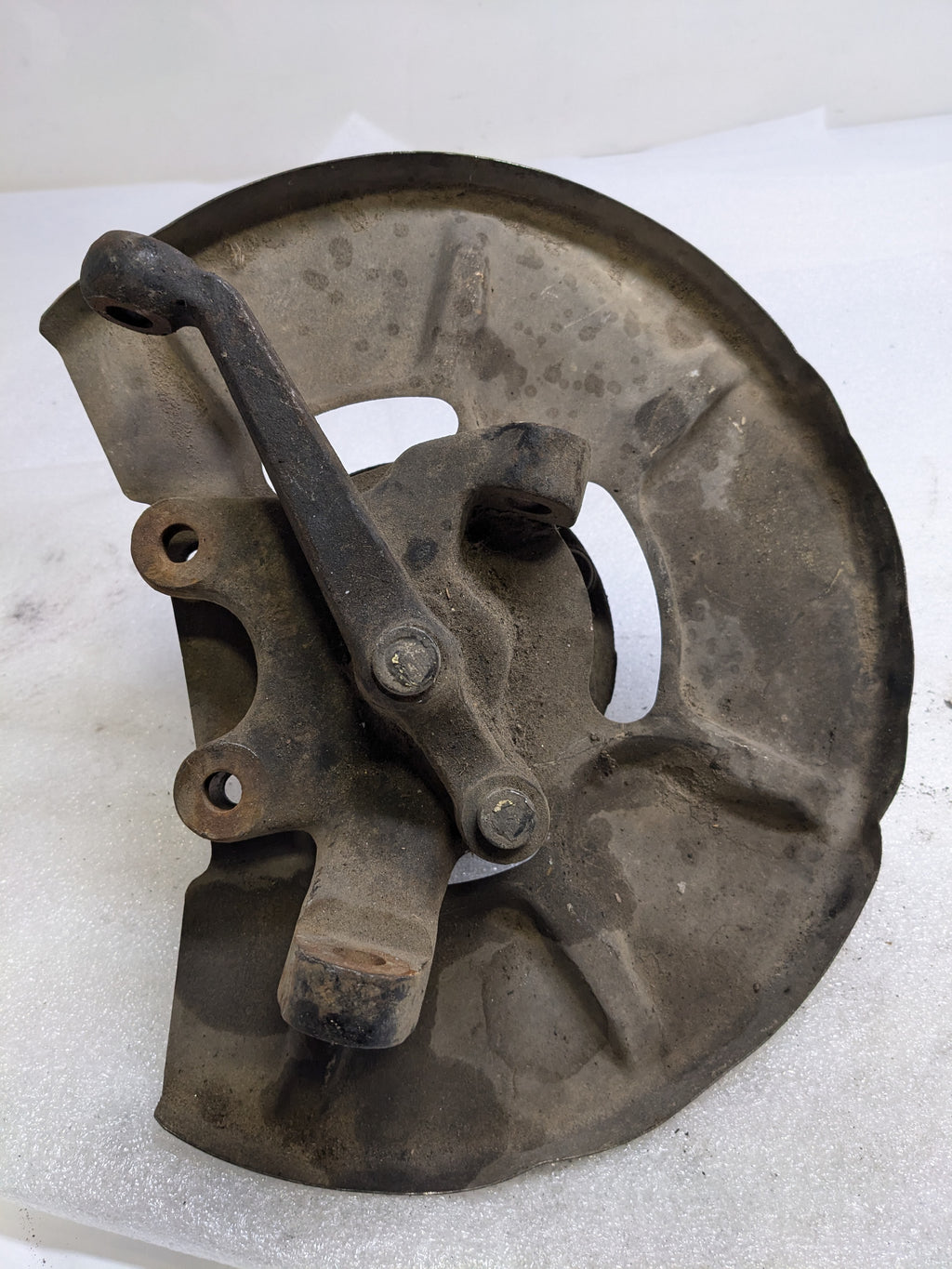 PORSCHE 94434165506 LEFT STEERING KNUCKLE AND DUST SHIELD FOR 1987-1991 944 USED #2 PG2
