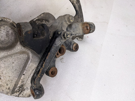 PORSCHE 92835108400/92834105714 LEFT STERRING KNUCKLE AND BRAKE PROT PLATE FOR 1986 928 S USED PG2