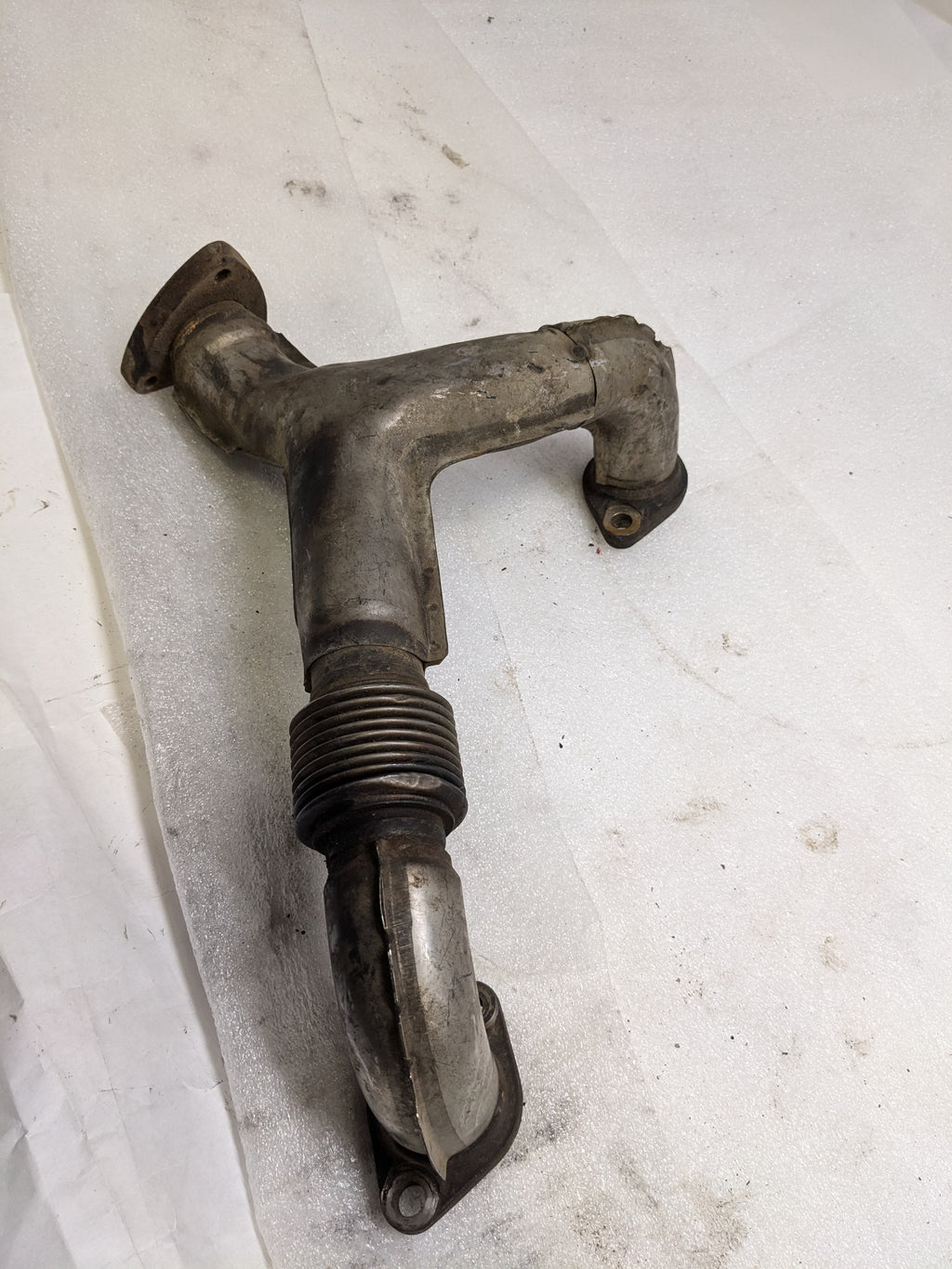 PORSCHE EXHAUST CROSSOVER PIPE 1 & 4 FOR 1984-1989 911 USED #2 PG2
