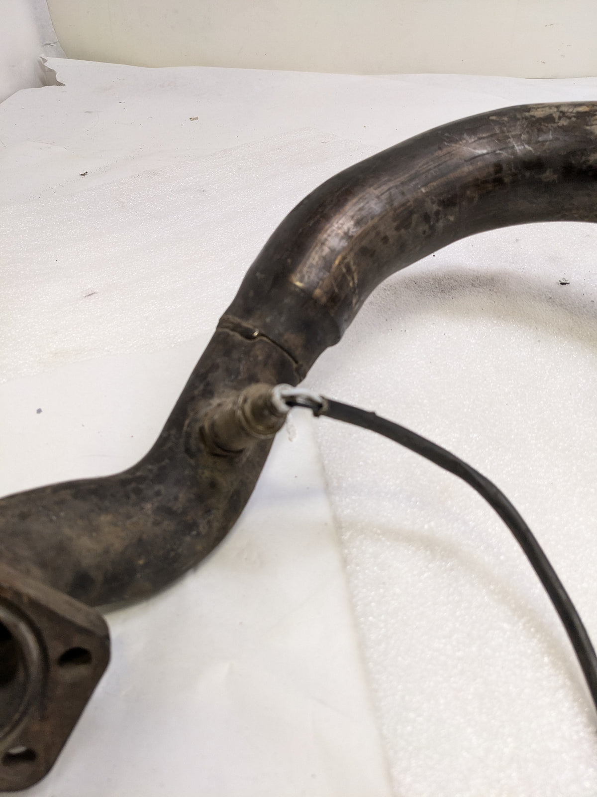 PORSCHE CROSSOVER EXHAUST PIPE FOR 1986-1991 944 USED # 2 PG2