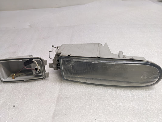 HELLA 14239100 LEFT FOG LIGHT FOR 1974-1997 911 993 PORSCHE USED R20T4