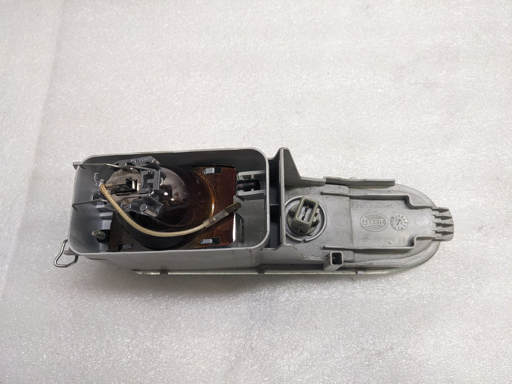 HELLA 14239100 LEFT FOG LIGHT FOR 1974-1997 911 993 PORSCHE USED R20T4