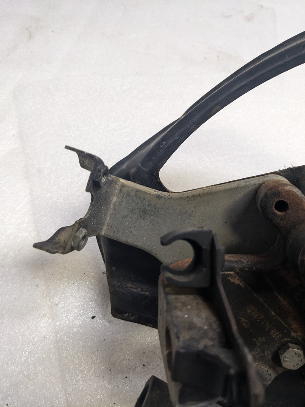 PORSCHE 928 STEERING KNUCKLE AND DUST SHIELD FOR 928 PORSCHE USED PG2