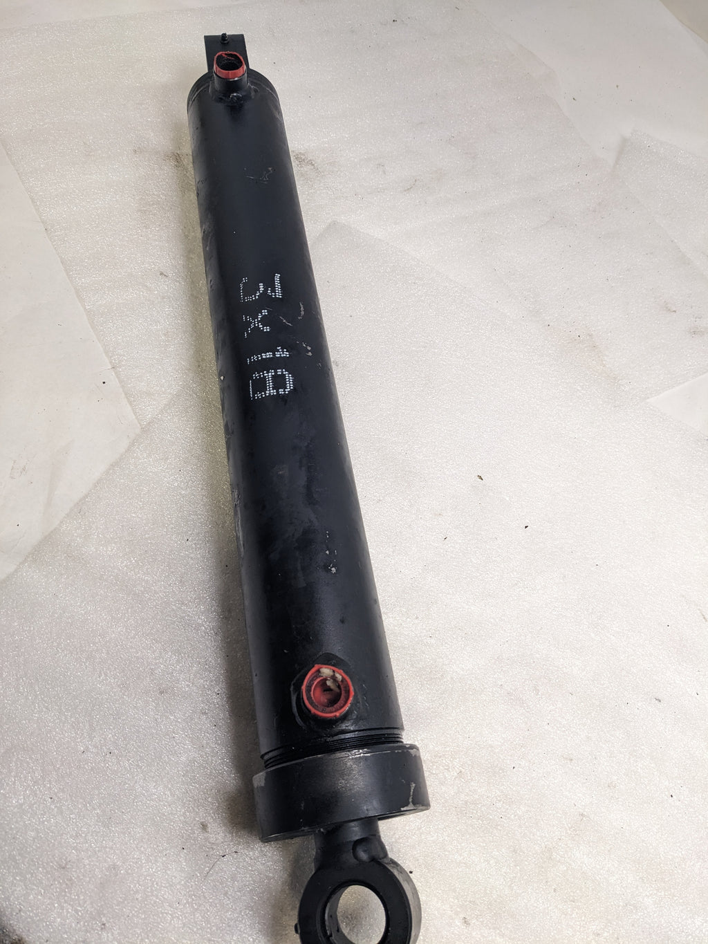 UNBRANDED 3" X 18" STROKE TANG HYDRAULIC CYLINDER USED B2
