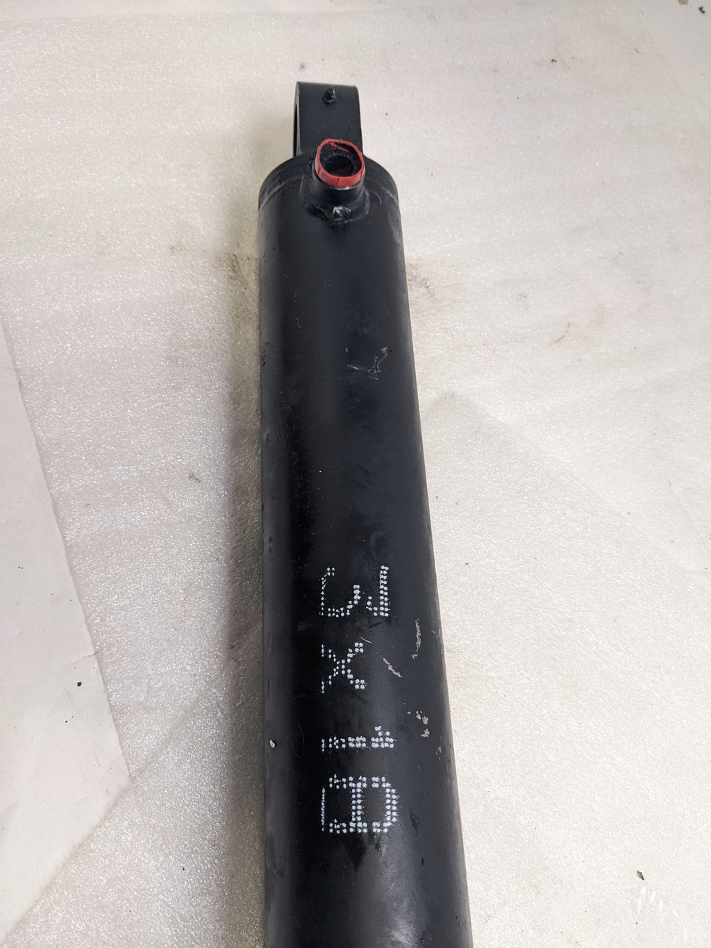 UNBRANDED 3" X 18" STROKE TANG HYDRAULIC CYLINDER USED B2
