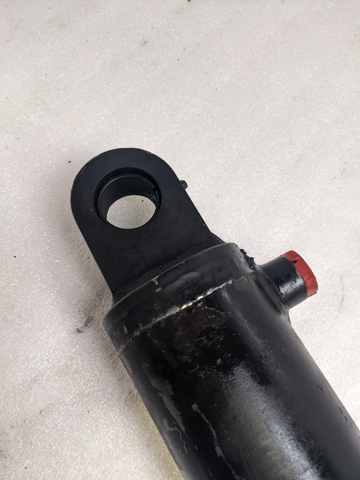 UNBRANDED 3" X 18" STROKE TANG HYDRAULIC CYLINDER USED B2