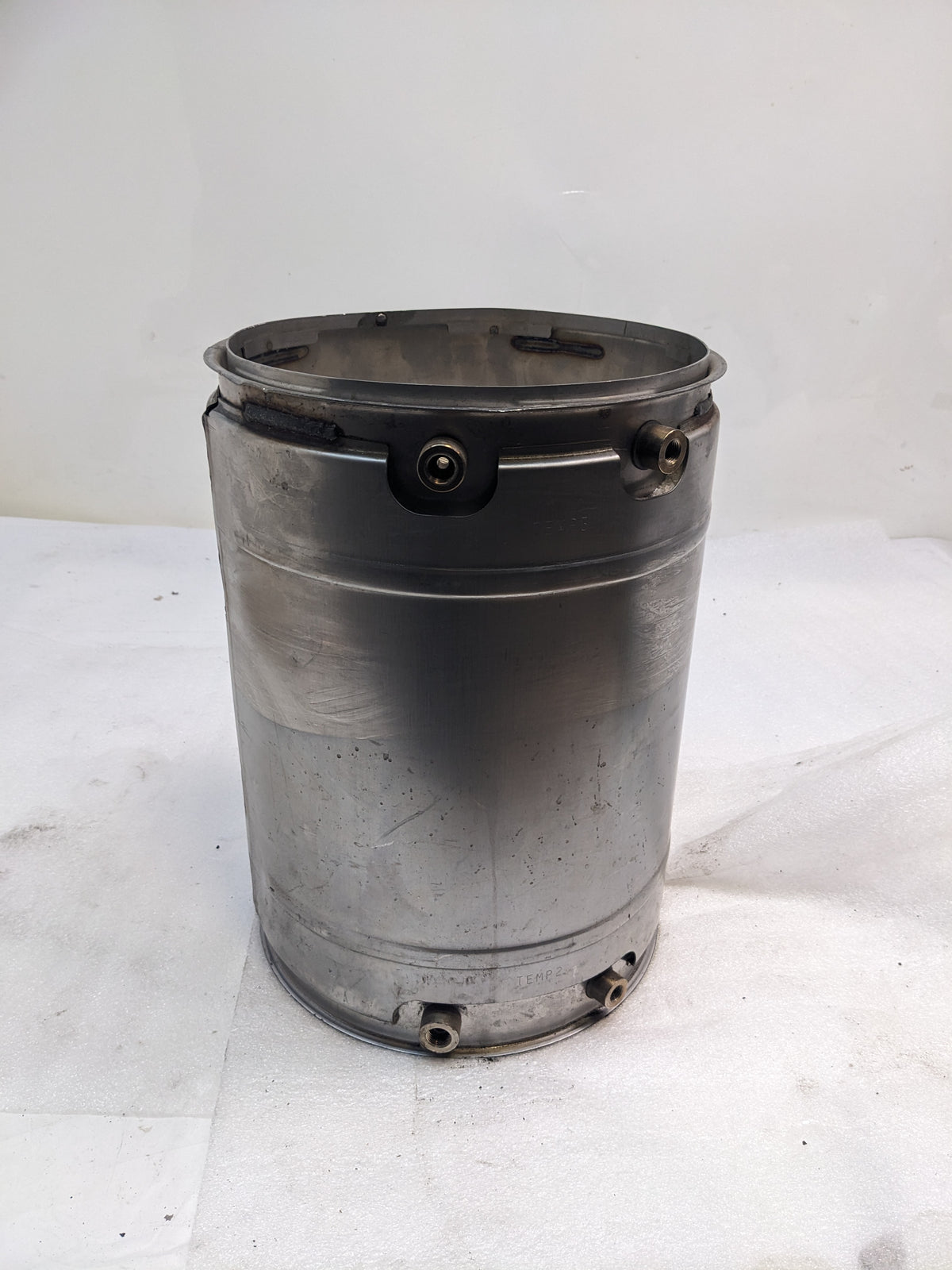 ROADWARRIOR NAVISTAR A045G339 DIESEL PARTICULATE FILTER USED B2