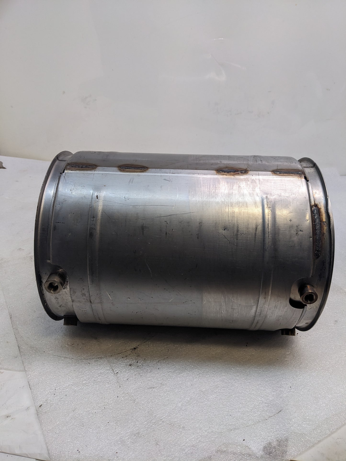 ROADWARRIOR NAVISTAR A045G339 DIESEL PARTICULATE FILTER USED B2