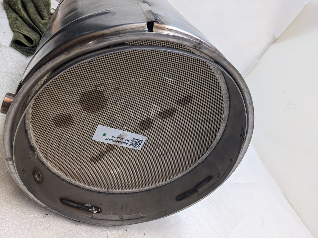 ROADWARRIOR NAVISTAR A045G339 DIESEL PARTICULATE FILTER USED B2