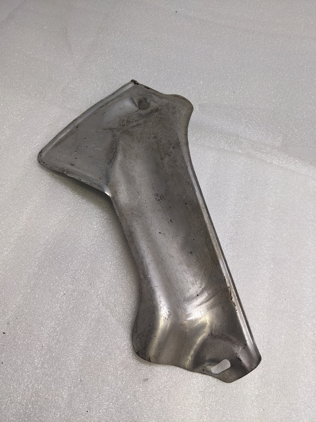 PORSCHE 92850492405 HEAT SHIELD PROTECTION PLATE FRONT FOR 1993-1995 928 GTS USED R21