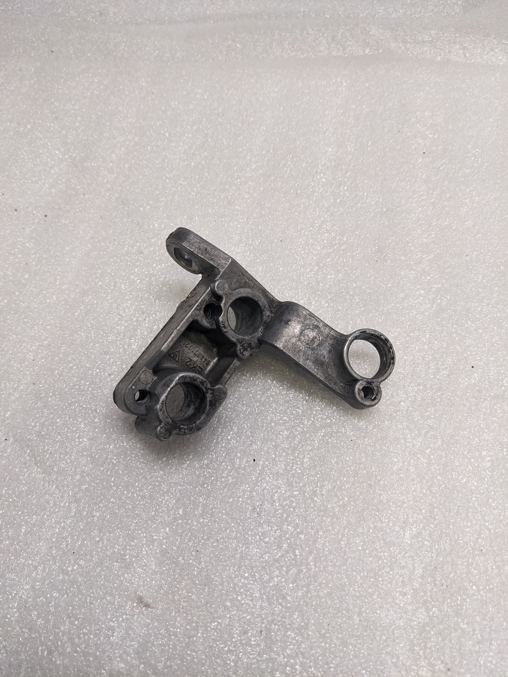 PORSCHE 94410132107 ENGINE CRANK POSITION SENSOR BRACKET FOR 1985-1991 944 NEW #2 R23T3