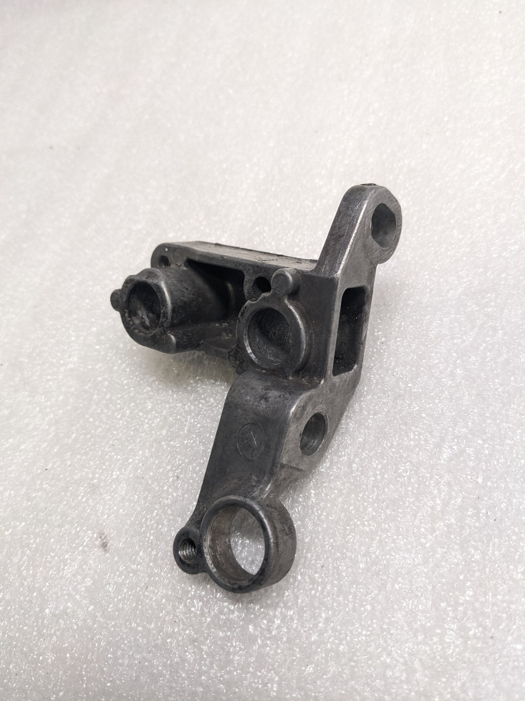 PORSCHE 94410132107 ENGINE CRANK POSITION SENSOR BRACKET FOR 1985-1991 944 NEW #2 R23T3