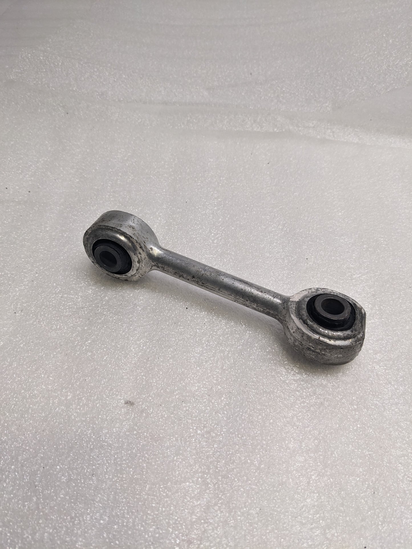 PORSCHE 92834306900 FRONT SWAY BAR DROP LINK FOR 1978-1984 928 USED R23T3