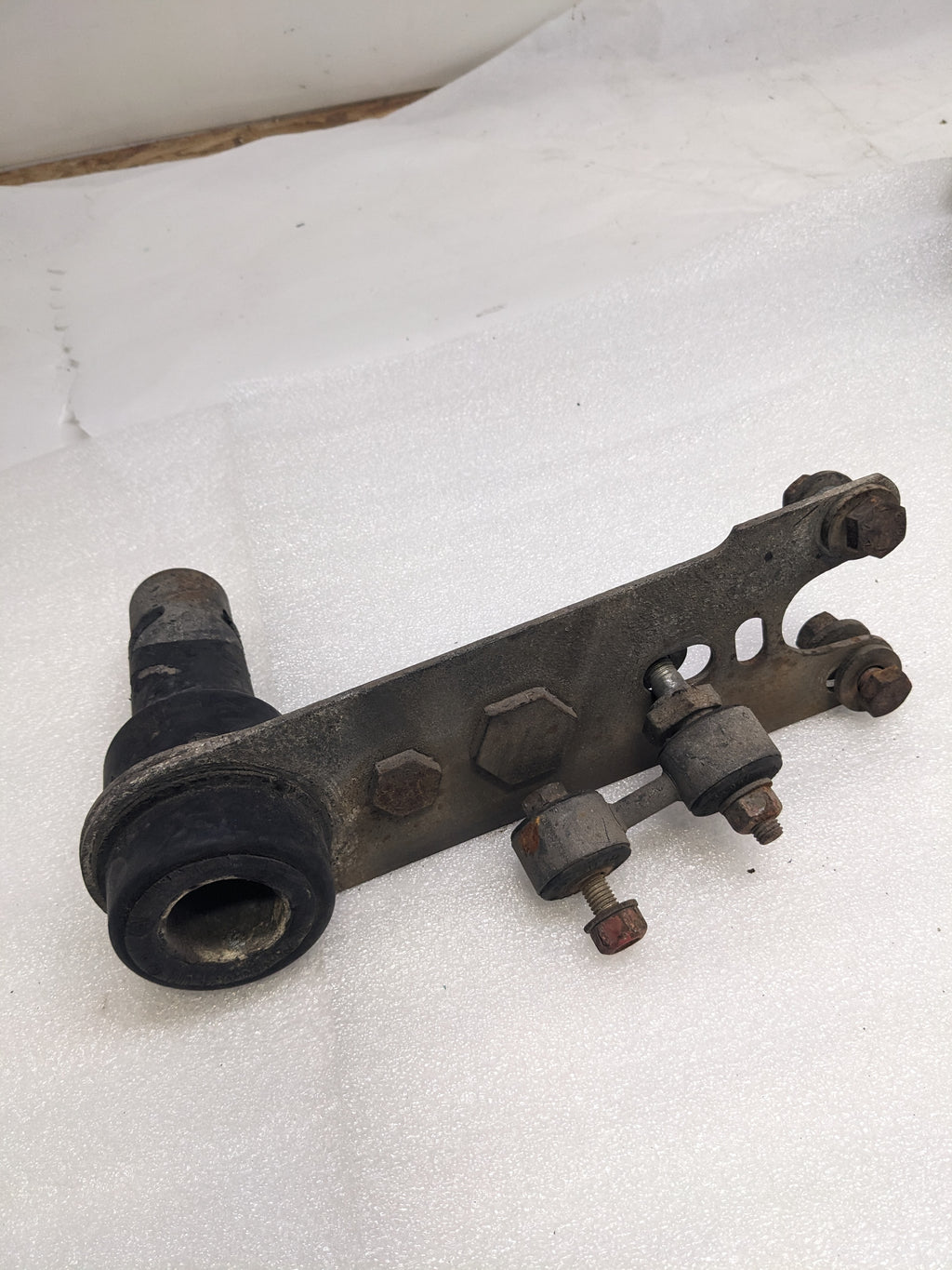 PORSCHE 95133302100 REAR AXLE STRUT FOR 1989-1991 994 USED PG2
