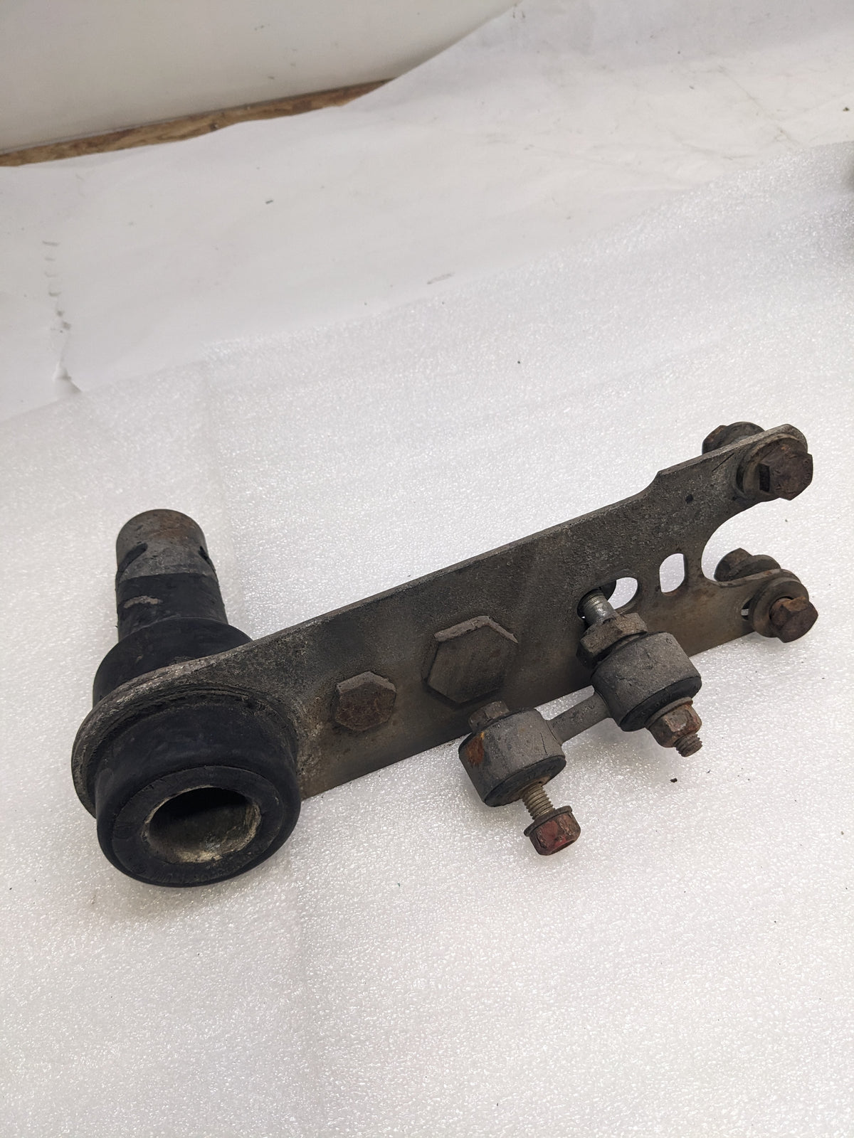 PORSCHE 95133302100 REAR AXLE STRUT FOR 1989-1991 994 USED PG2