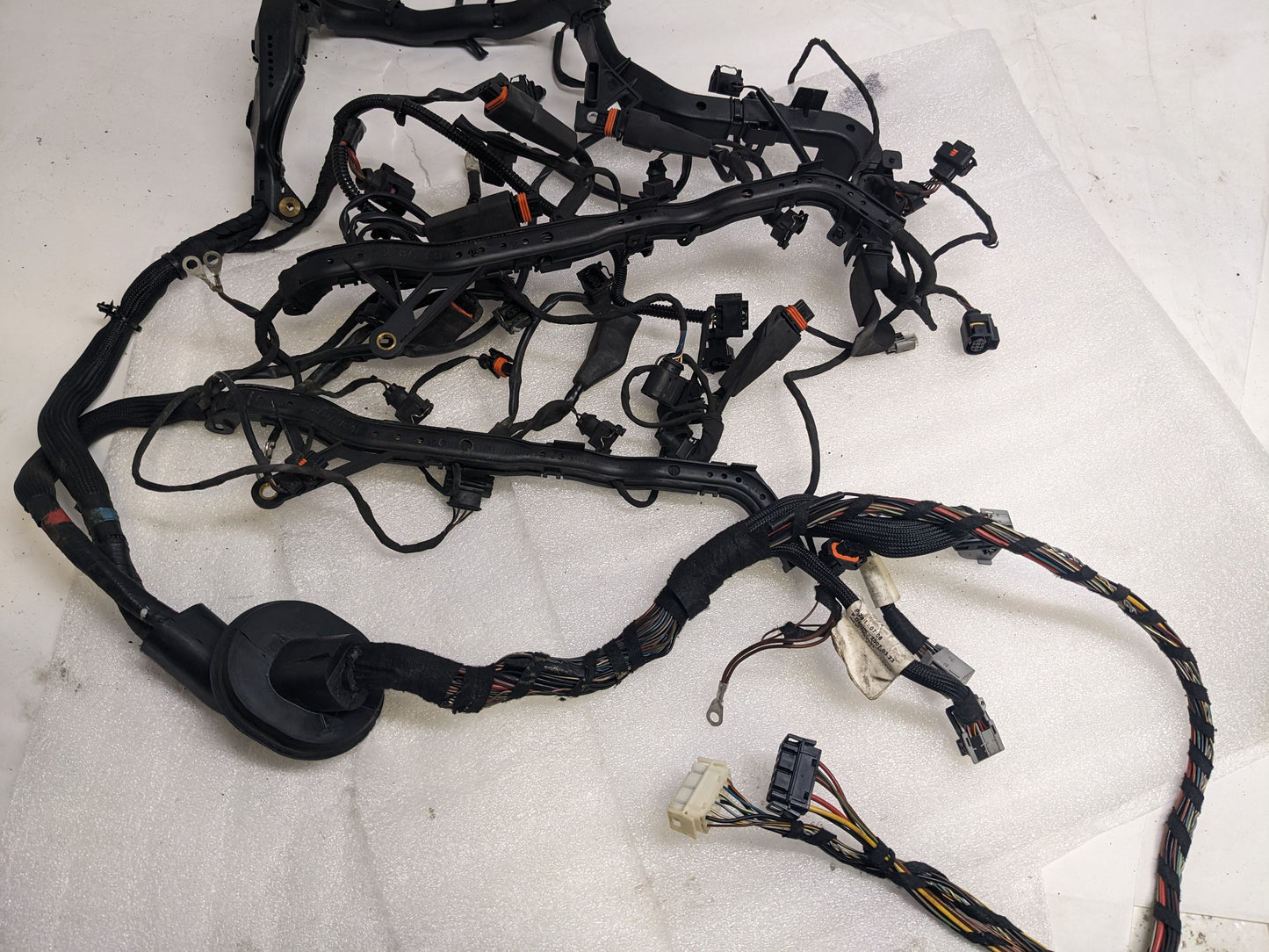 PORSCHE 98760701064 AS CABLE LOOM FOR 2006-2008 CAYMAN USED SR