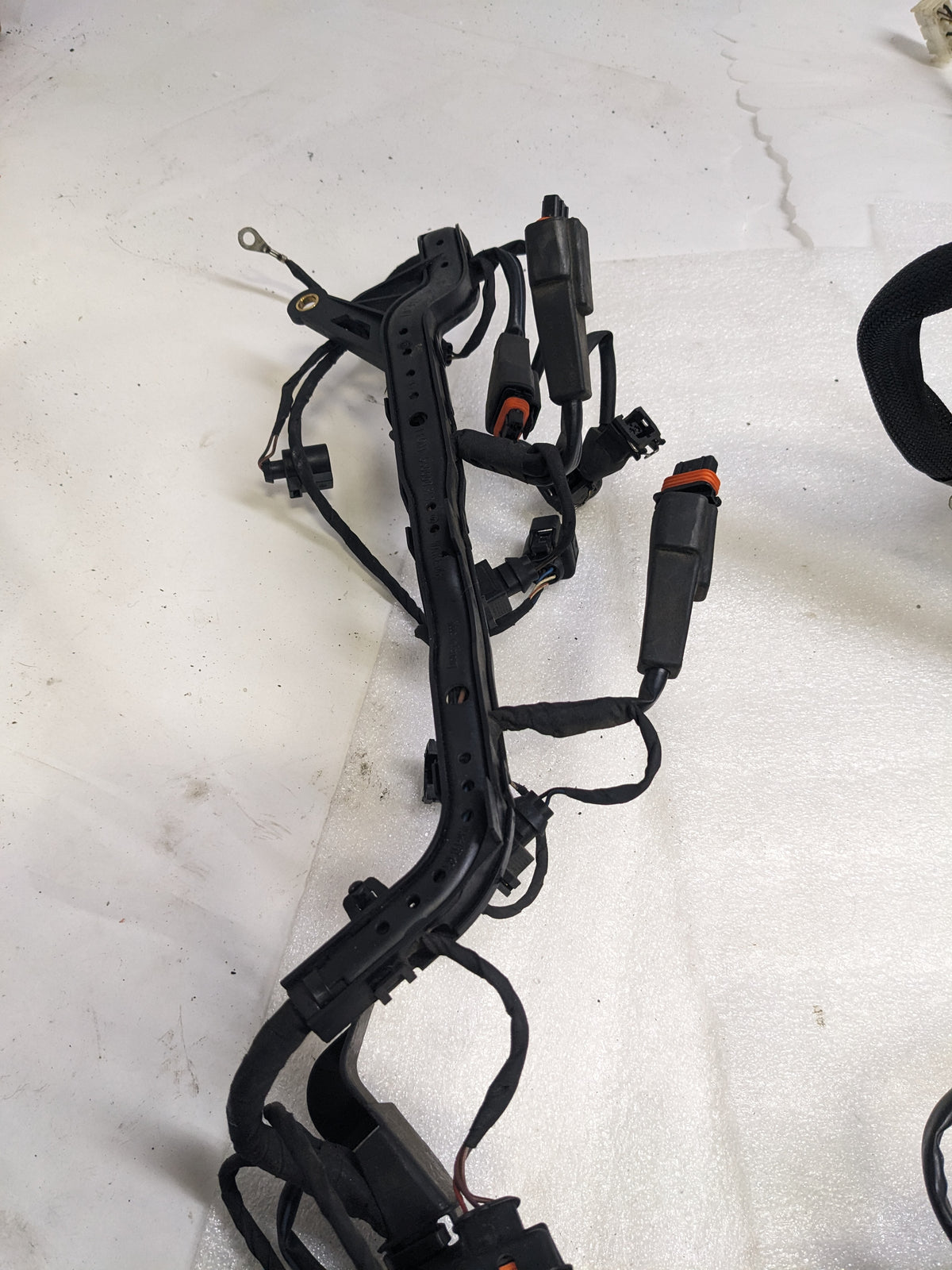 PORSCHE 98760701064 AS CABLE LOOM FOR 2006-2008 CAYMAN USED SR