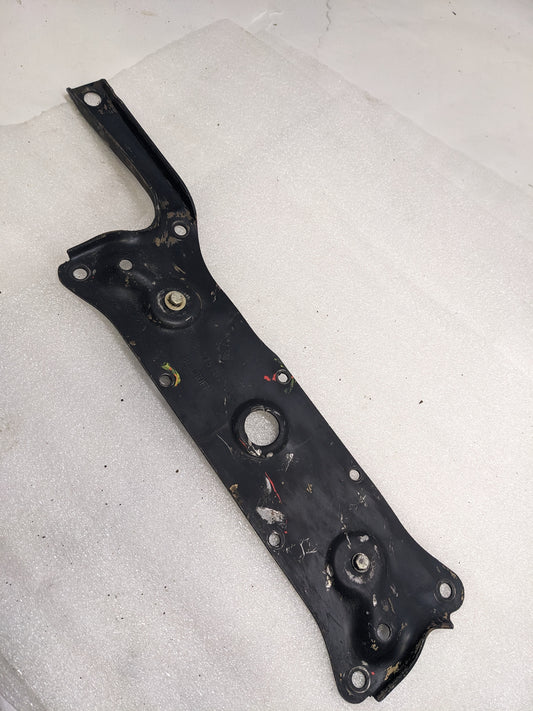 PORSCHE 92837501900 CROSS MEMBER PLATE REINFORCEMENT FOR 1987-1995 928 USED PG2