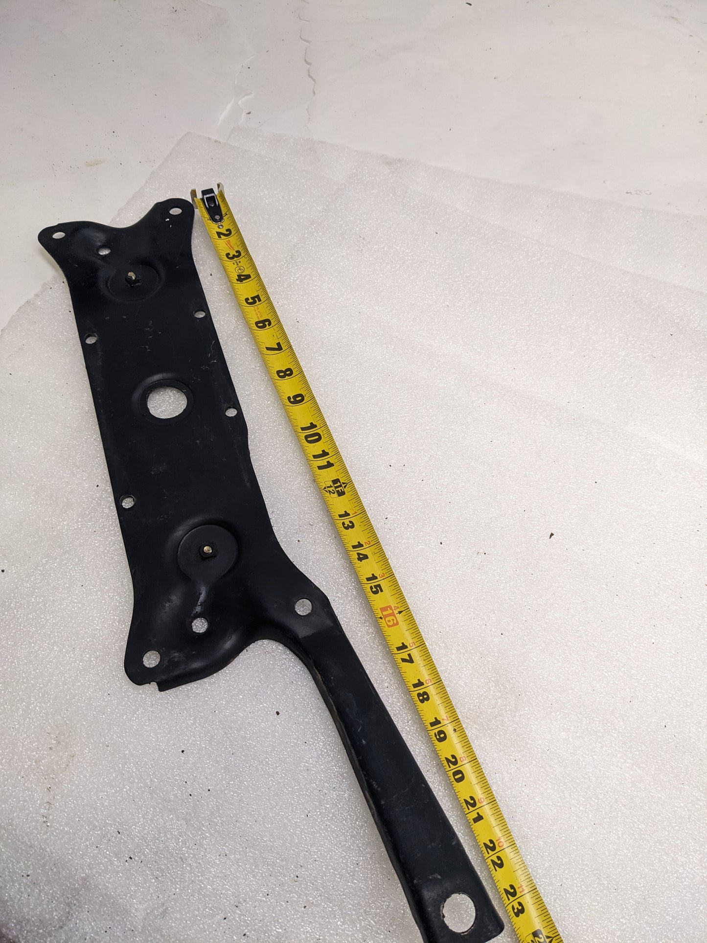 PORSCHE 92837501900 CROSS MEMBER PLATE REINFORCEMENT FOR 1987-1995 928 USED PG2